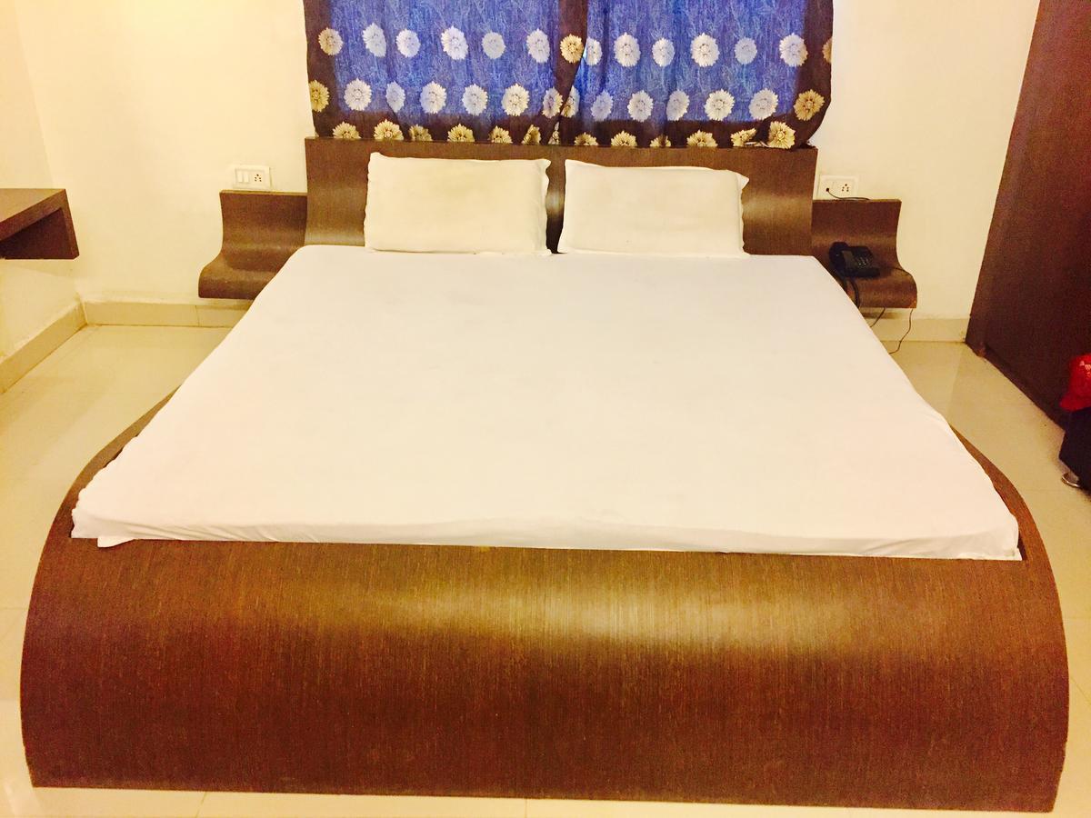 Hotel Shiva Sehore Kültér fotó
